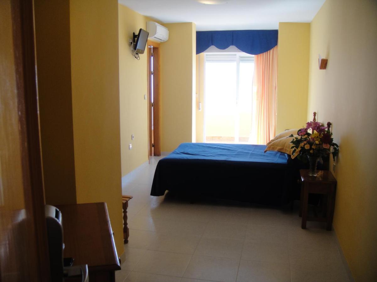 קסטל דה פרו Hostal Costa Sol מראה חיצוני תמונה