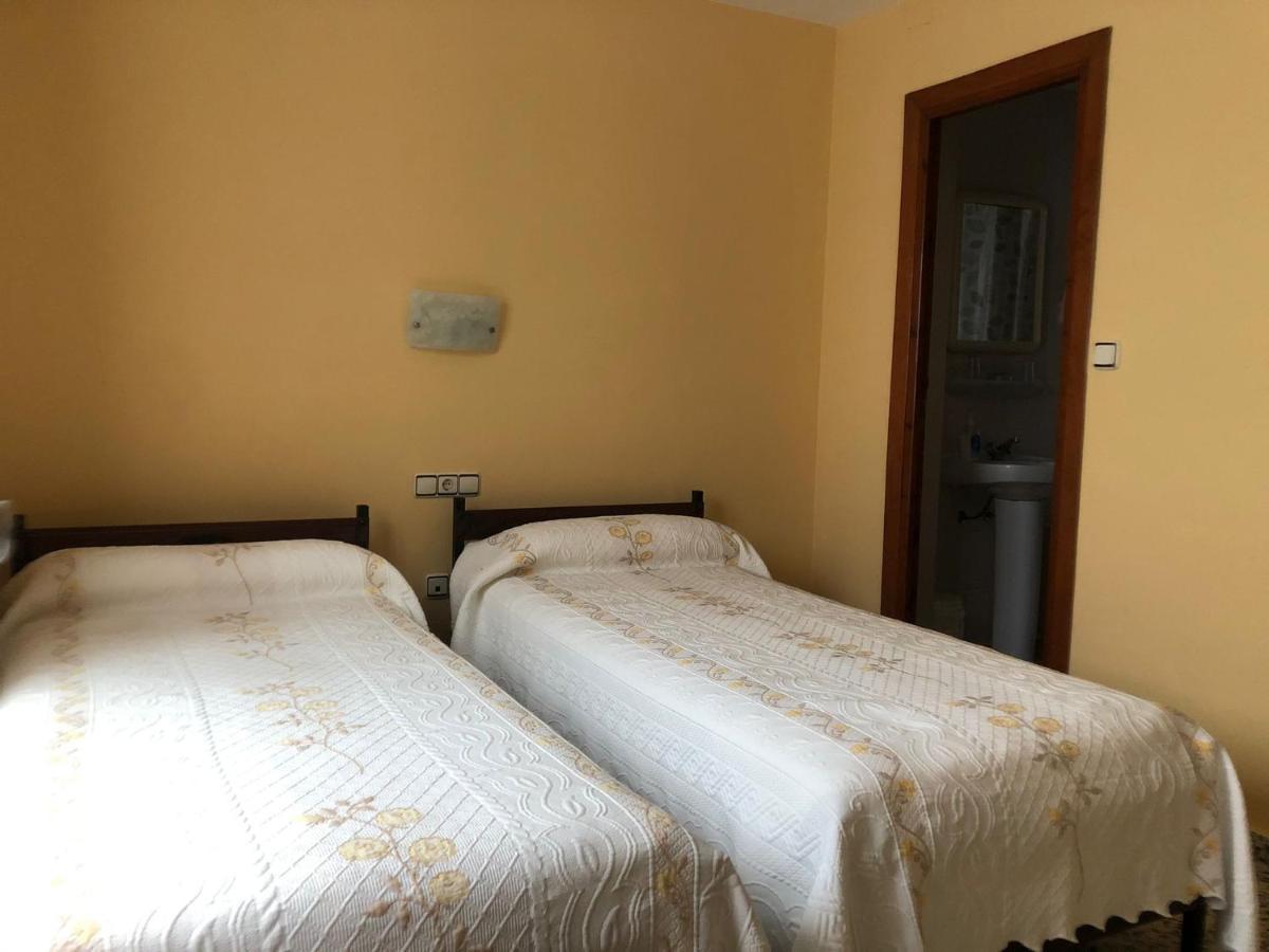 קסטל דה פרו Hostal Costa Sol מראה חיצוני תמונה